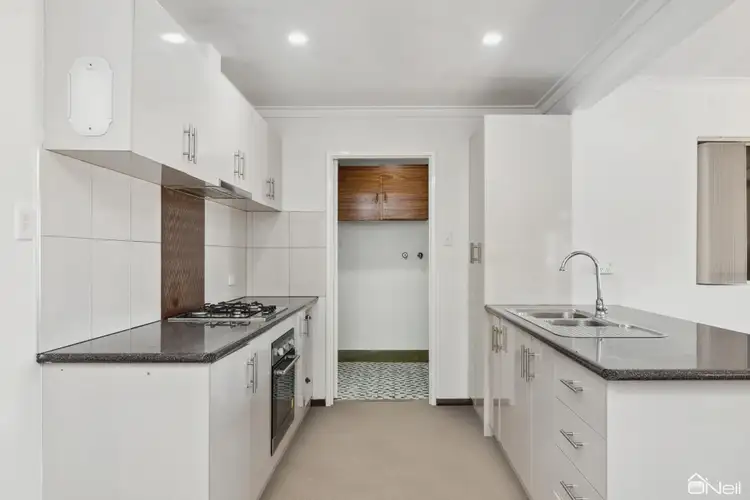 Sixth view of Homely house listing, 3 Gilbey Court, Camillo WA 6111
