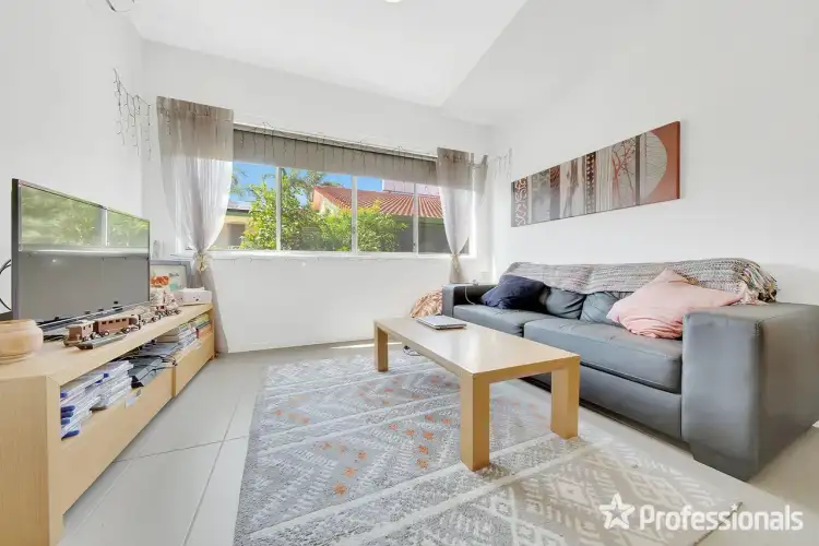 Third view of Homely apartment listing, 3/100 GLENLYON STREET, Gladstone Central QLD 4680