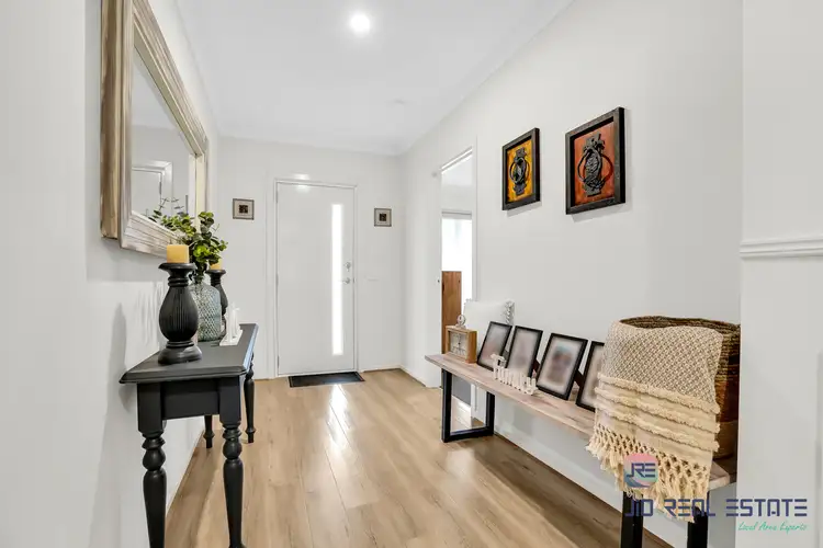 Fifth view of Homely house listing, 8 Stockport Crescent, Thornhill Park VIC 3335
