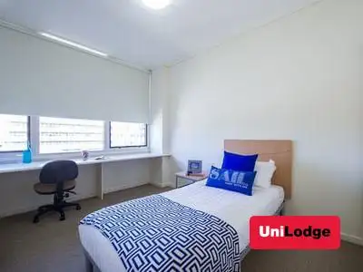 2204/570 Lygon Street, Carlton VIC 3053