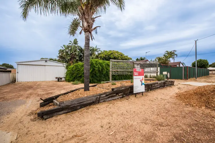 4 Kenny Crescent, Rangeway WA 6530