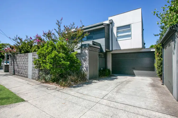 Main view of Homely townhouse listing, 4/2 Jasper Road, Bentleigh VIC 3204