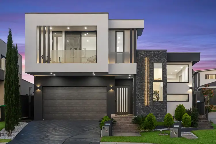 31 Mulvihill Crescent, Denham Court NSW 2565