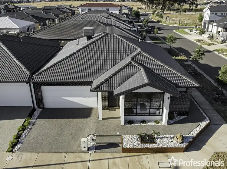 14 Curtin Drive, Deanside VIC 3336