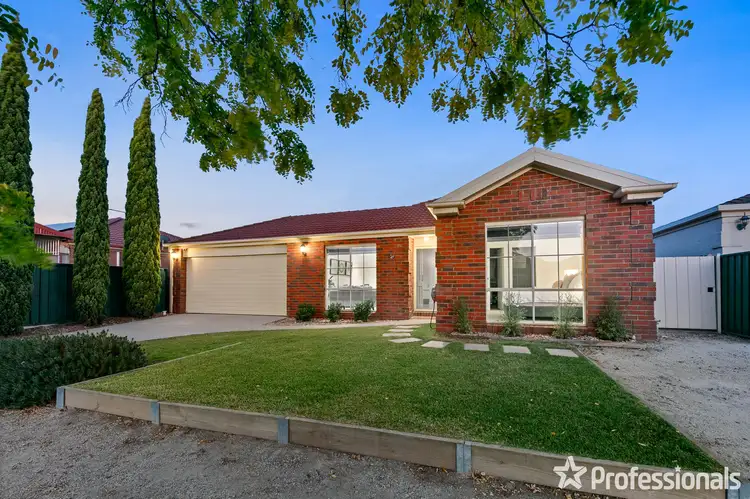 24 Freeman Avenue, Burnside VIC 3023