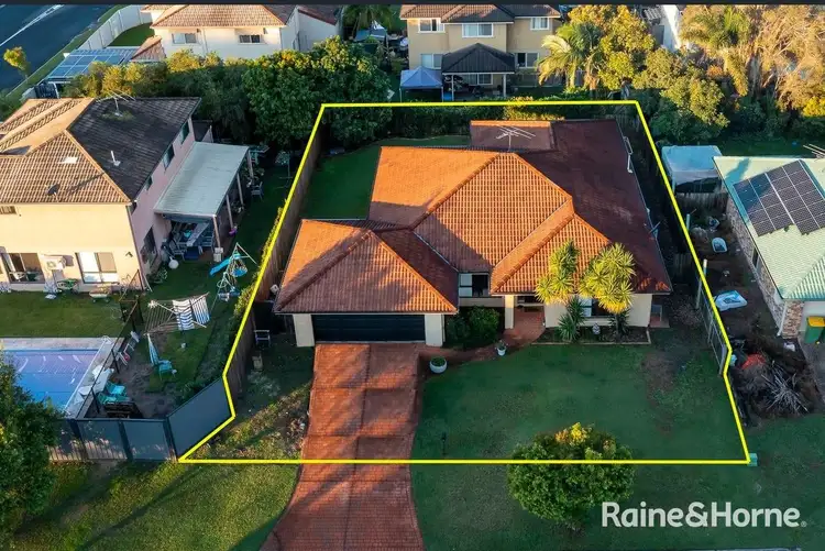 4 Gladebourne Crescent, Victoria Point QLD 4165