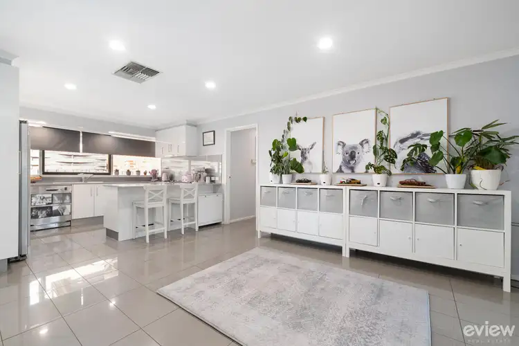 Fifth view of Homely house listing, 6 Elana Court, Langwarrin VIC 3910