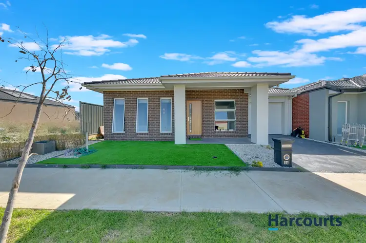 16 GOSFIELD DRIVE, Werribee VIC 3030