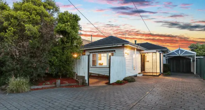 323 Gaffney Street, Pascoe Vale VIC 3044