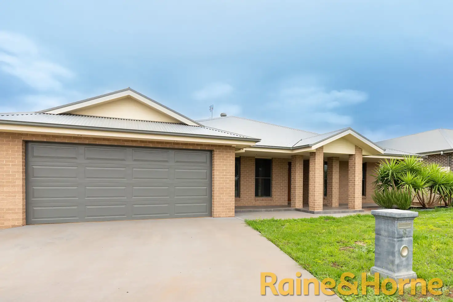 Main view of Homely house listing, 8 Tanderra Drive, Dubbo NSW 2830