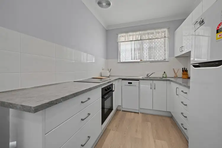 Fifth view of Homely house listing, 9/3 Sardam Place, Mahomets Flats WA 6530