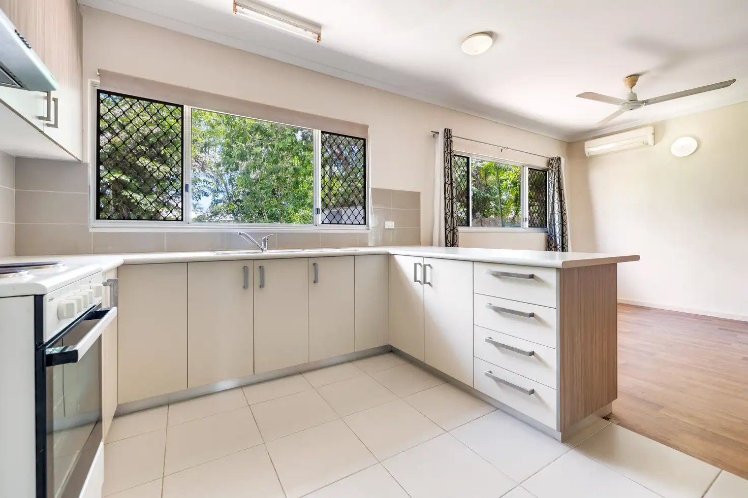 Main view of Homely house listing, 2 Gleneagles Crescent, Marrara NT 812