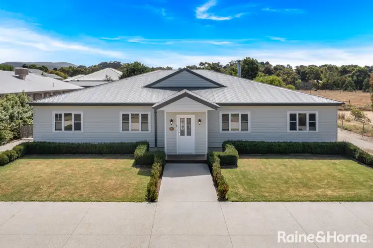 33 Rangeview Drive, Riddells Creek VIC 3431