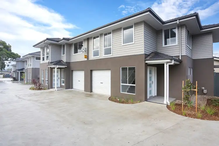 2/5 Adelaide Street, Oxley Park NSW 2760