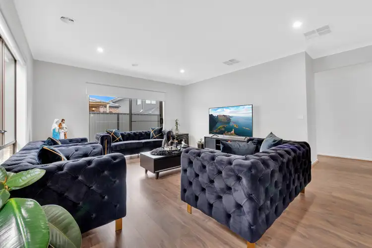 Seventh view of Homely house listing, 14 Quebec Avenue, Craigieburn VIC 3064