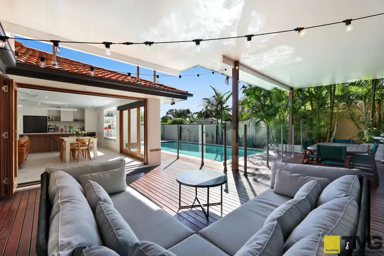 2 Chute Street, Mudgeeraba QLD 4213