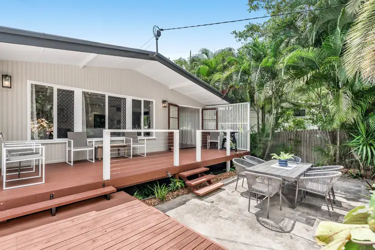 50 Bernays Rd, Wynnum West QLD 4178