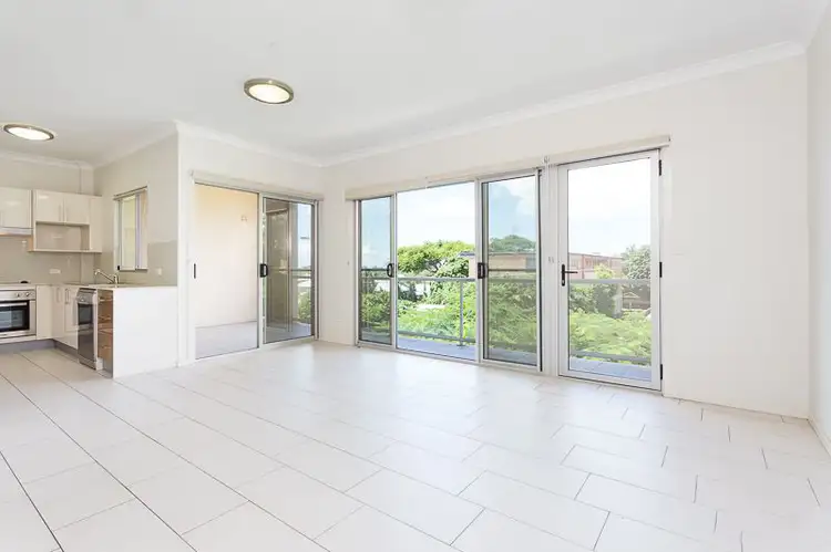 Second view of Homely unit listing, 10/102 Melton Road, Nundah QLD 4012