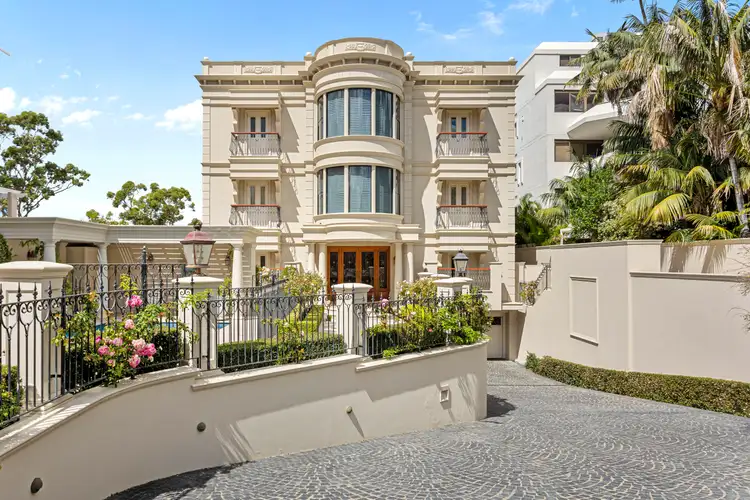 12 The Avenue