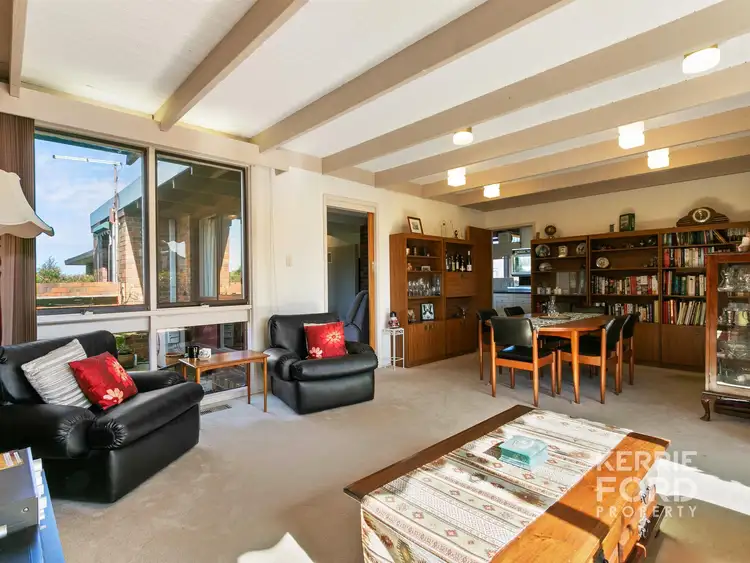 Sixth view of Homely house listing, 10 Fernlea Street, Traralgon VIC 3844