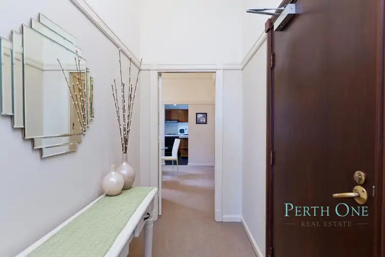 61/2 Sherwood Court, Perth WA 6000