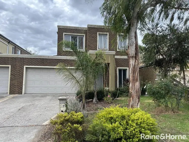 5 Elgin Mews, Cranbourne VIC 3977