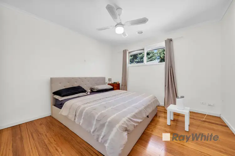 Sixth view of Homely house listing, 2 Meadow Wood Walk, Narre Warren VIC 3805