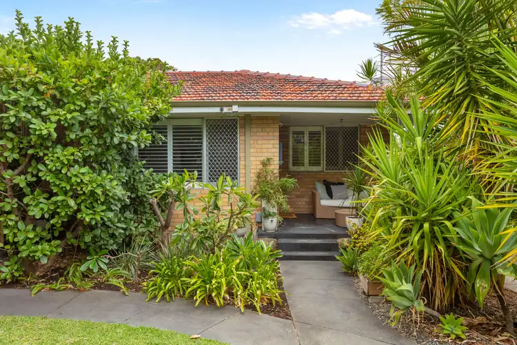 4A Saladin Street, Swanbourne WA 6010