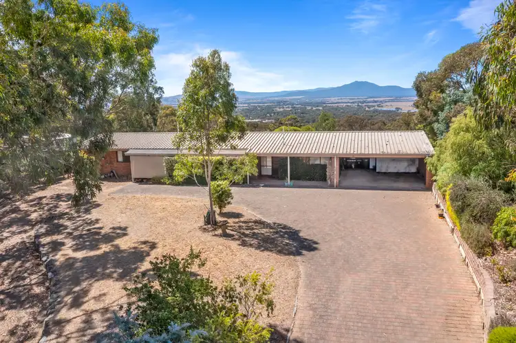 67 Bellinghams Hill Road, Ararat VIC 3377
