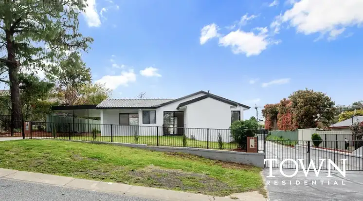 7A Lawrence Close