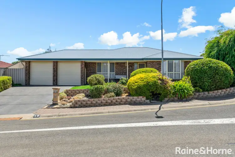 19 Charlton Terrace, Woodcroft SA 5162