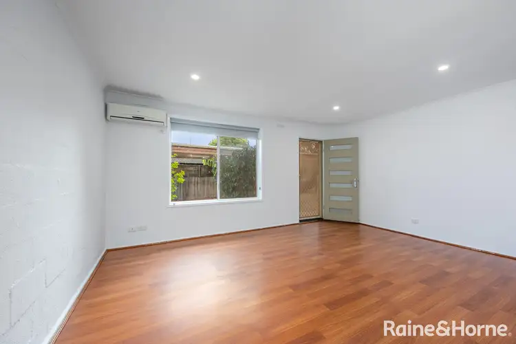 Fifth view of Homely unit listing, 2&3/25 Worcester Road, Gisborne VIC 3437