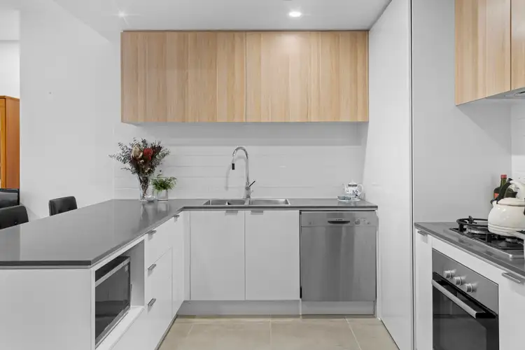 Sixth view of Homely house listing, 5/333 Riding Road, Balmoral QLD 4171