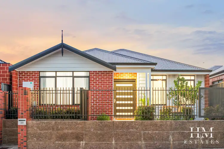 38 Berckelman Circuit, South Guildford WA 6055