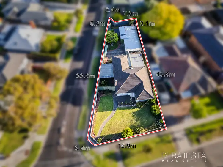 49 Snell Grove, Oak Park VIC 3046