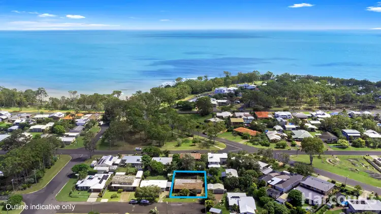 8 Maxwell Street, Point Vernon QLD 4655