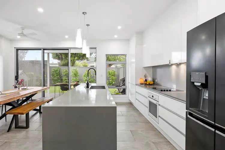 1/3 Kenmar Street, Labrador QLD 4215