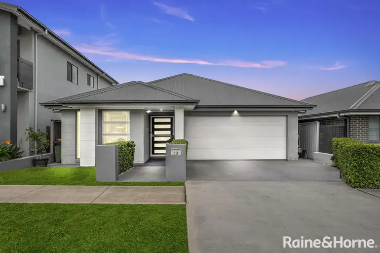 13 Hennings Way, Gledswood Hills NSW 2557