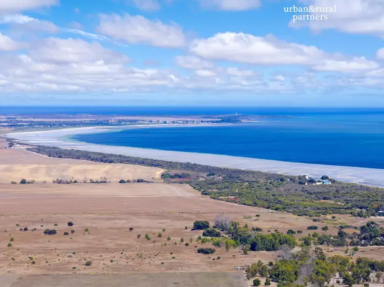 2 Hundred Line Road, The Pines SA 5577