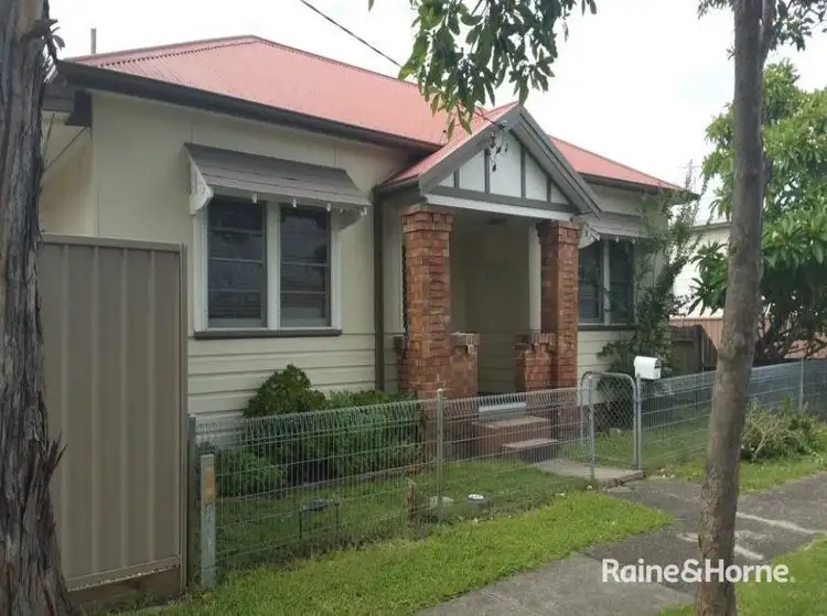 6 Australia Road, Broadmeadow NSW 2292