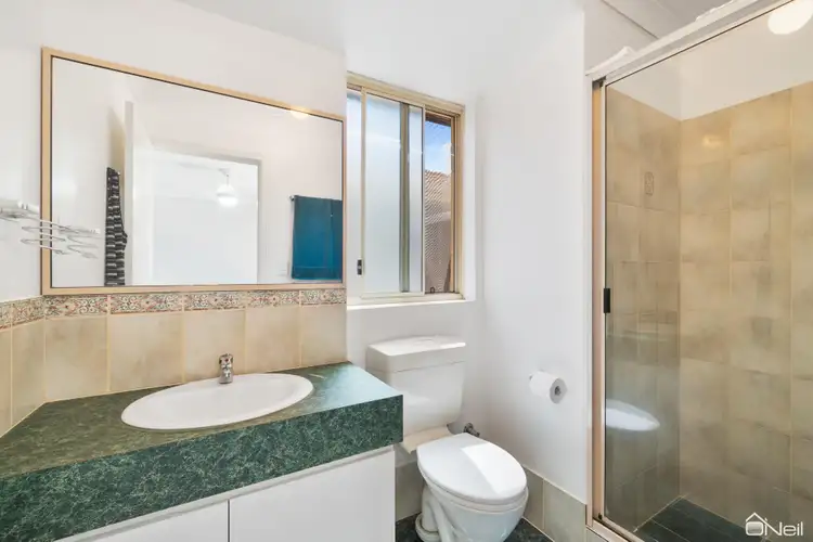 Fifth view of Homely house listing, 20 Hollyoak Place, Thornlie WA 6108