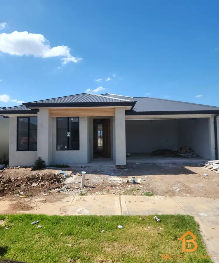 16 Clovertree Street