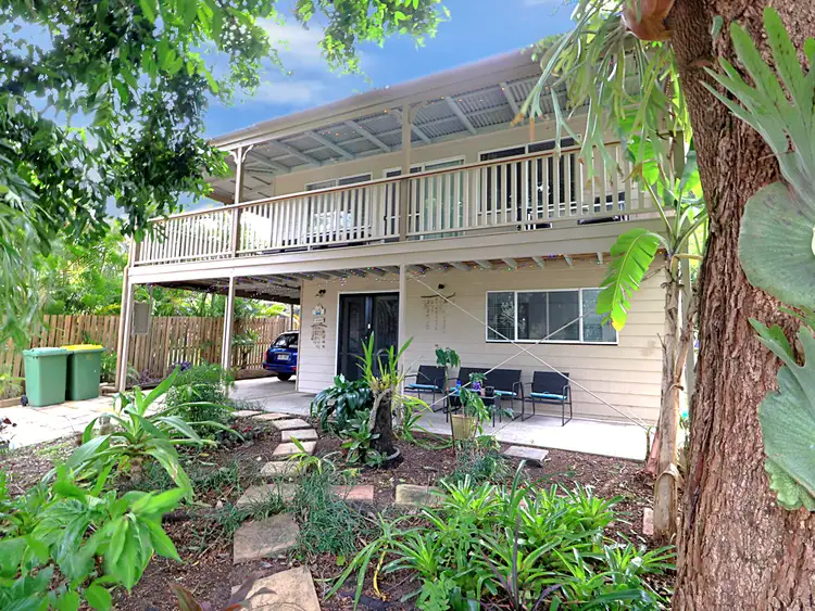 18 Orange Grove Street, Coochiemudlo Island QLD 4184