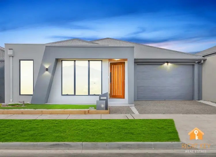 9 Albida St, Donnybrook VIC 3064