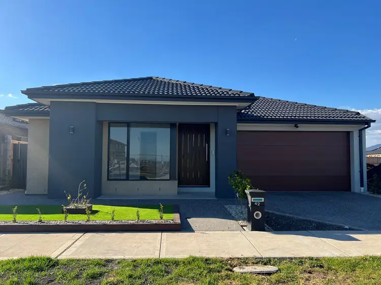 42 Camfield Crescent, Mambourin VIC 3024