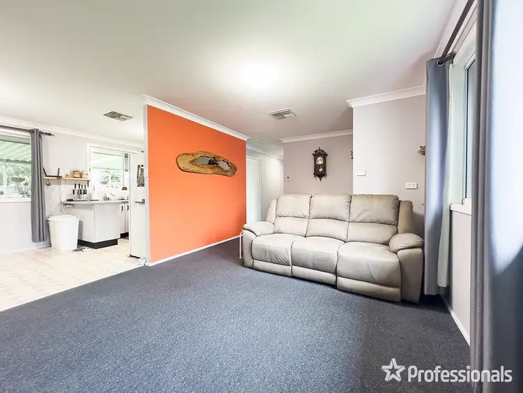 Fifth view of Homely house listing, 17 Baxter Place, Westdale NSW 2340