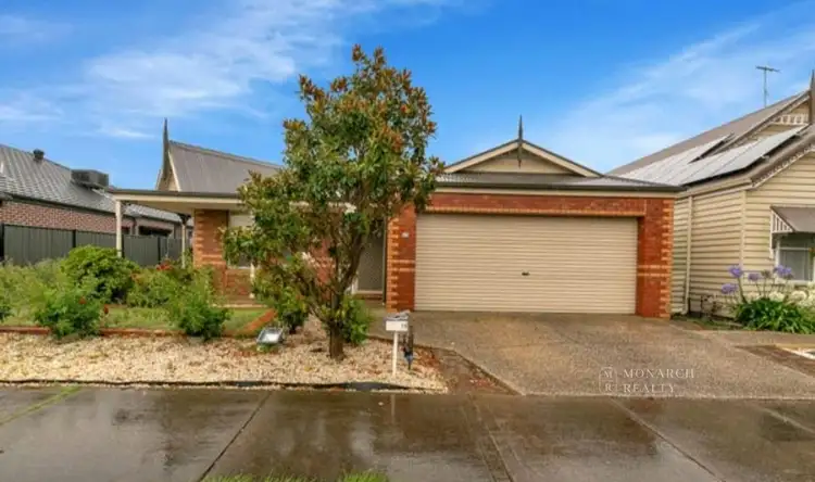 16 Balladong Crescent