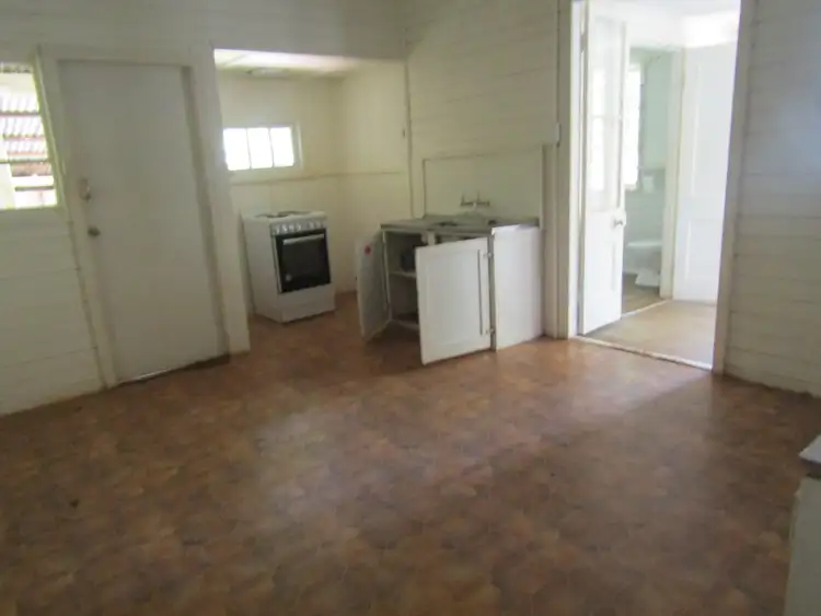 Fourth view of Homely unit listing, 2/5 BELLE ST, Kingaroy QLD 4610