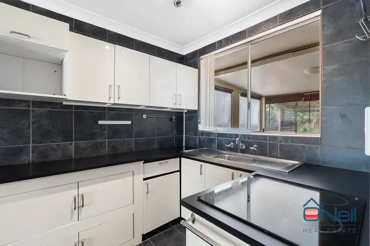 Seventh view of Homely house listing, 2 Redtingle Road, Camillo WA 6111