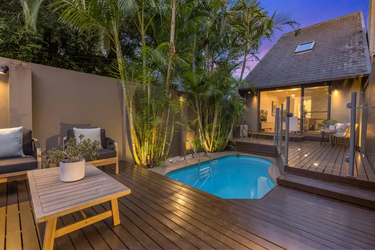 16A Moodie Street